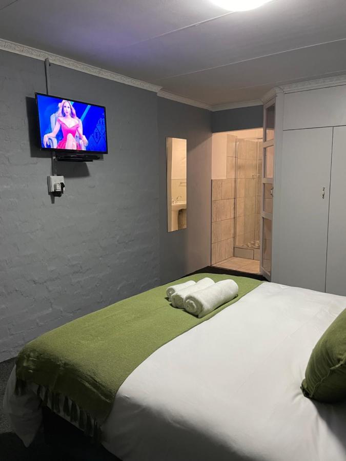 Host Hub Guest House Kempton Park Dış mekan fotoğraf