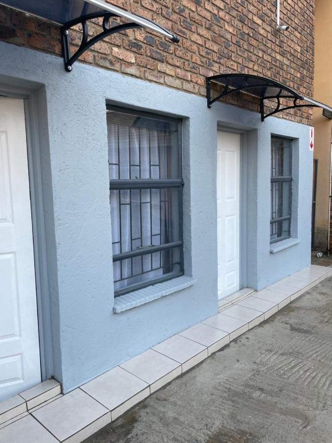 Host Hub Guest House Kempton Park Dış mekan fotoğraf
