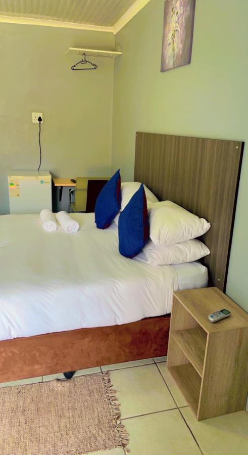 Host Hub Guest House Kempton Park Dış mekan fotoğraf